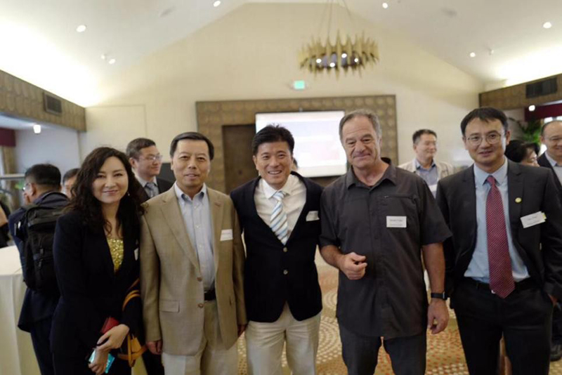 国际创新研究院副院长陶翃女士、硅谷天使会创始人孔德海博士、国际创新研究院执行院长王阳博士，斯坦福大学Gerald Fuller院士
